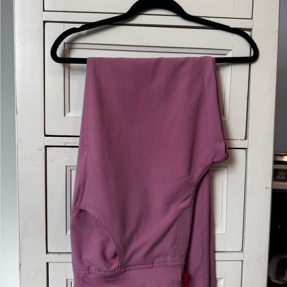 Figs Chalk Pink Kade pants